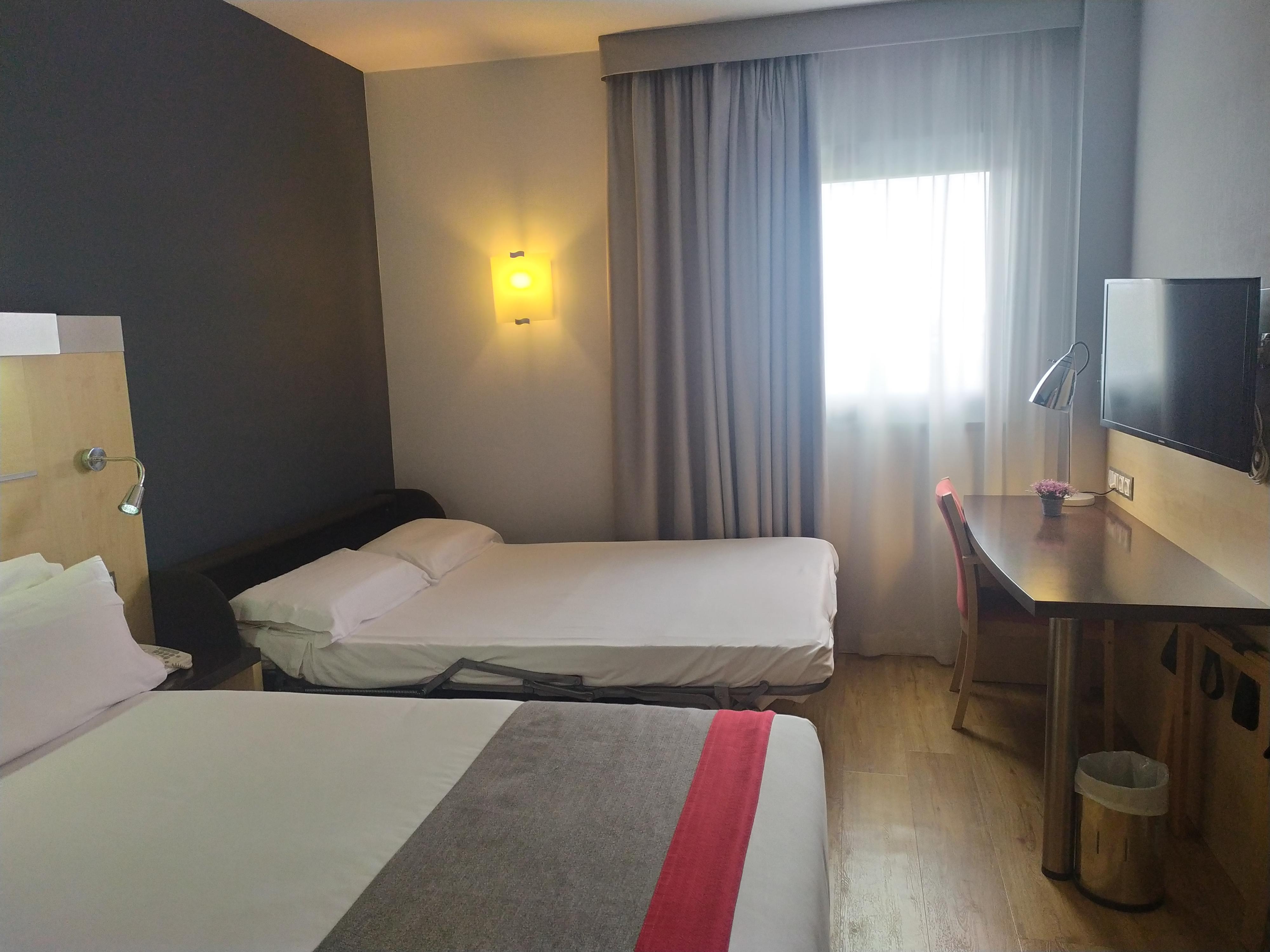 Holiday Inn Express Madrid-Getafe By Ihg Eksteriør billede