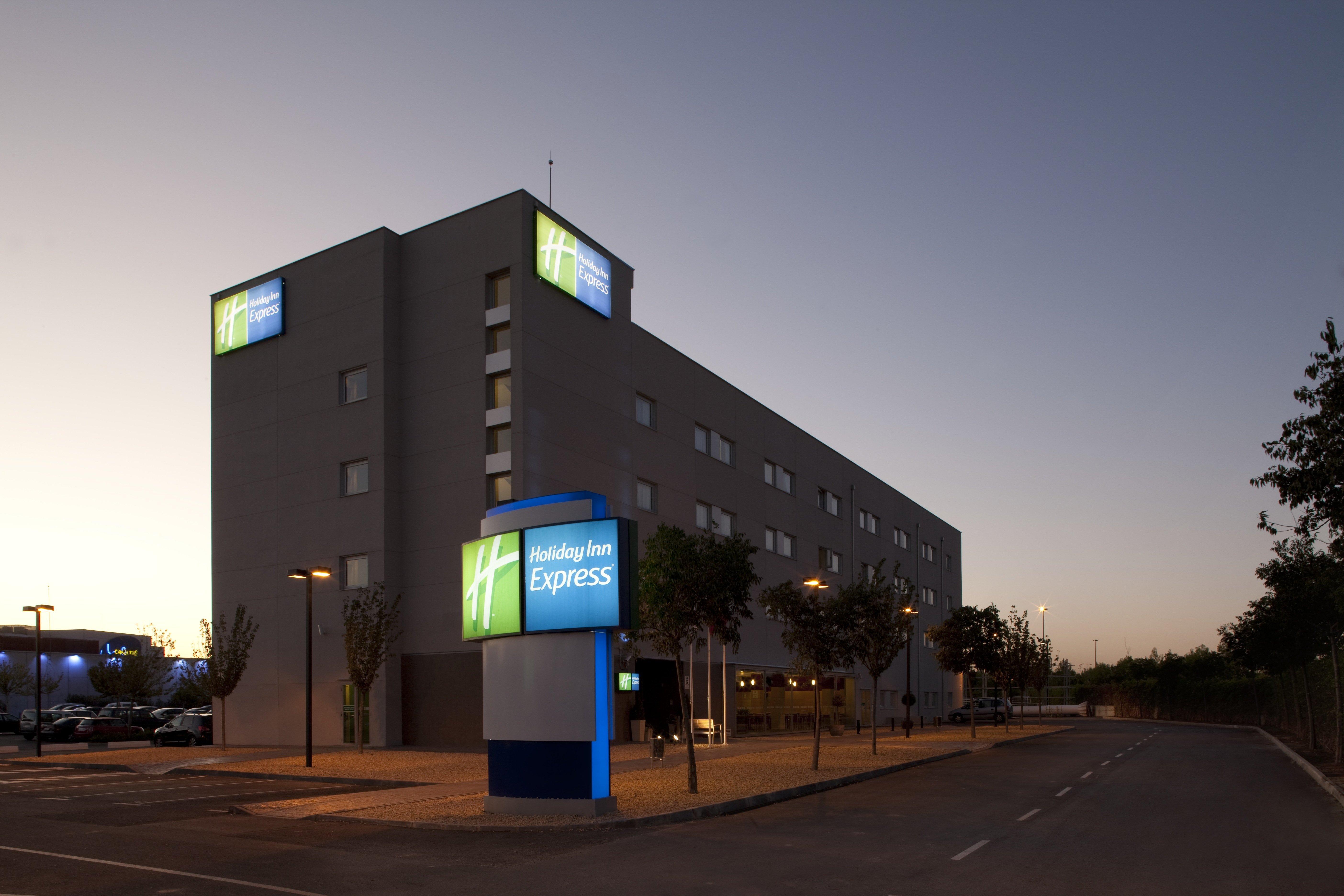 Holiday Inn Express Madrid-Getafe By Ihg Eksteriør billede
