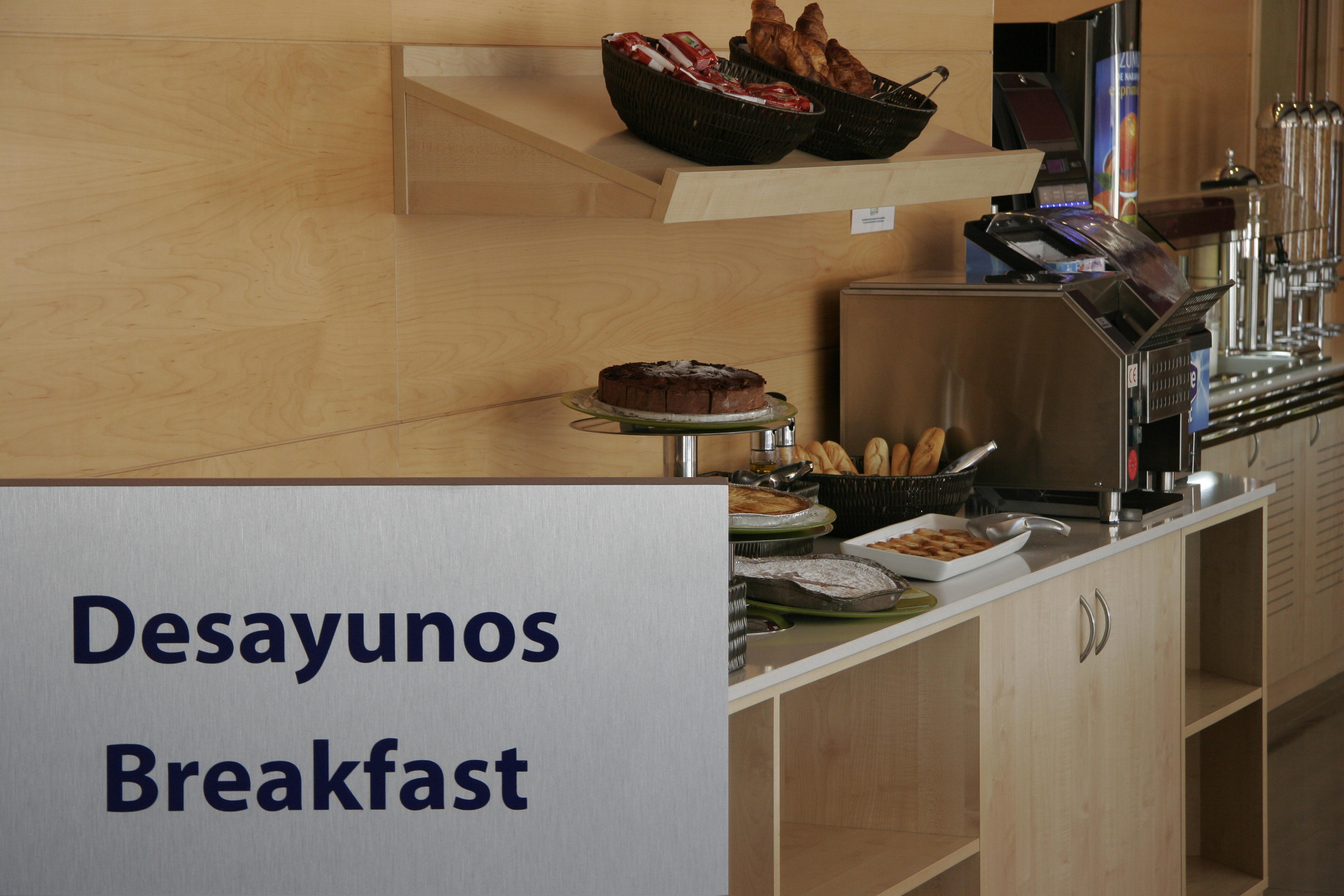 Holiday Inn Express Madrid-Getafe By Ihg Eksteriør billede