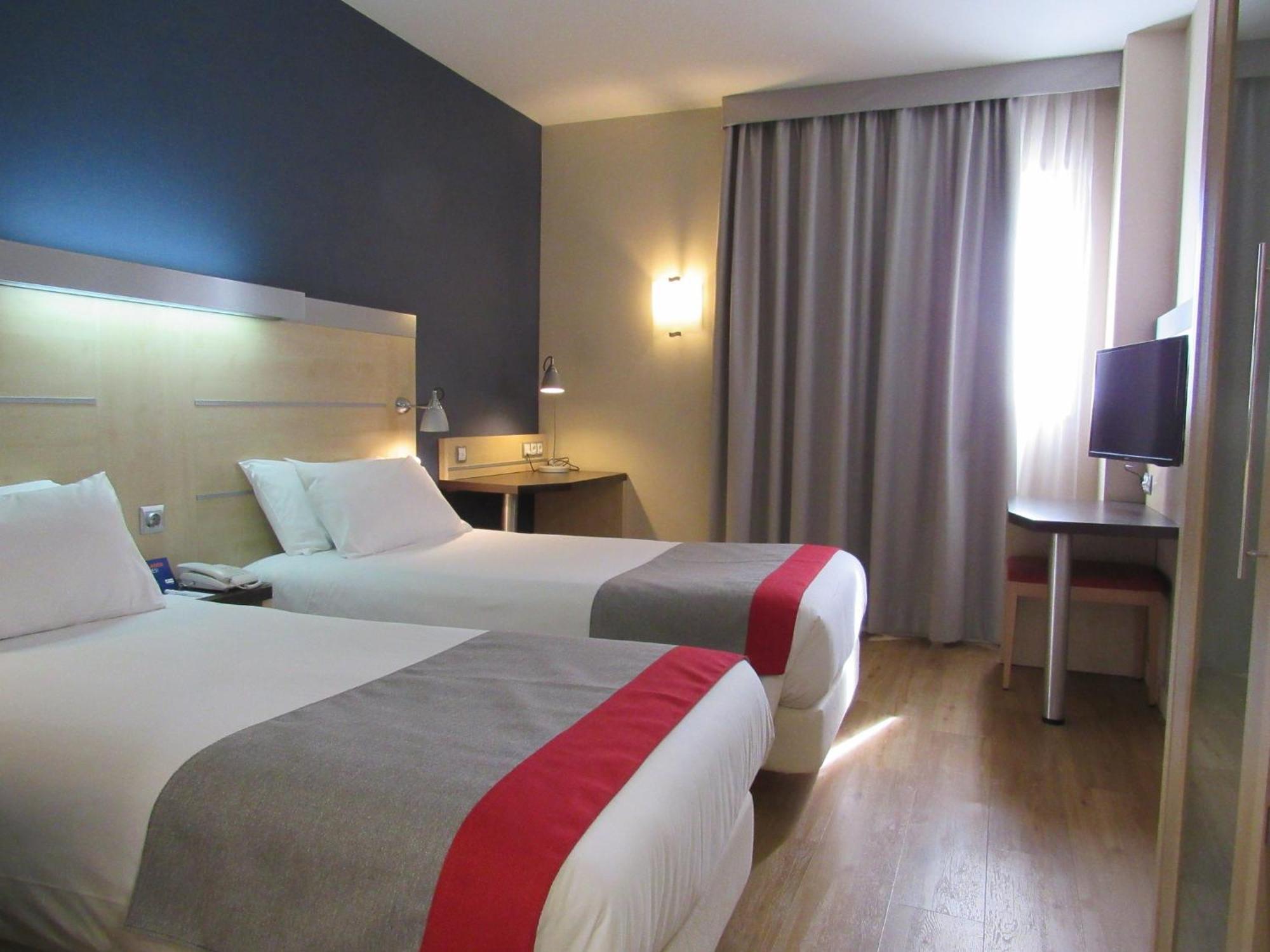 Holiday Inn Express Madrid-Getafe By Ihg Eksteriør billede