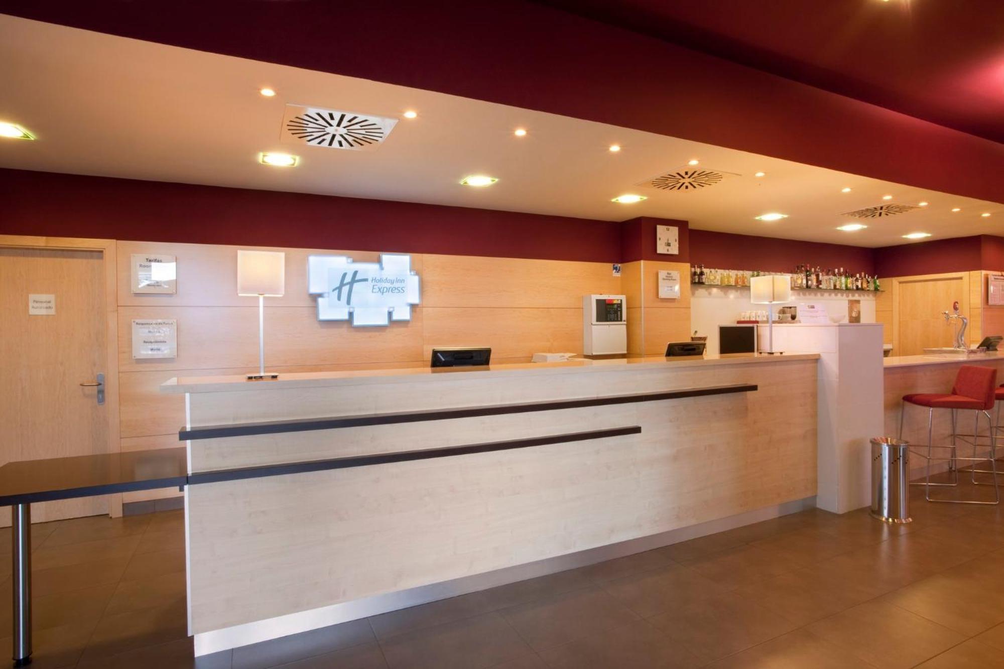 Holiday Inn Express Madrid-Getafe By Ihg Eksteriør billede